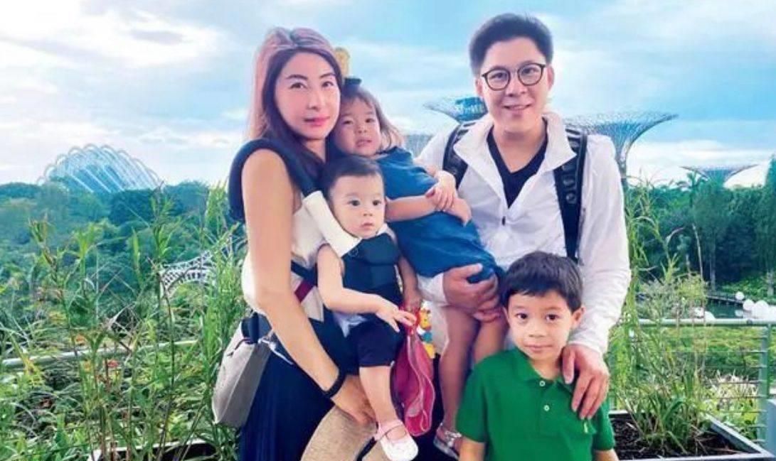 郭晶晶一家四口出游,穿t恤骑单车接地气,女儿全程被爸护着真甜_造型