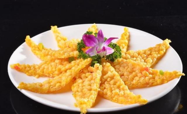 原创想要做出金环酥脆的玉米烙试试这个方法百分百成功