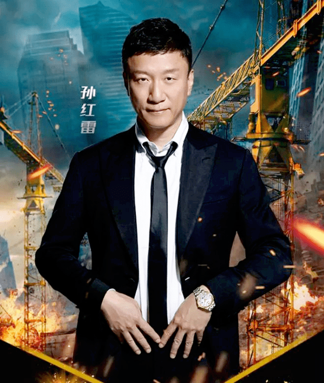 主演了《人间正道是沧桑》《潜伏》《全民目击》《军歌嘹亮》《梅兰芳