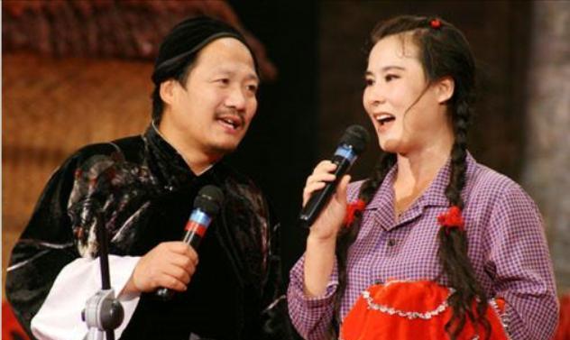其实《谢广坤》第一次与自己喜结连理的节目本来是要娶他的女徒弟,但