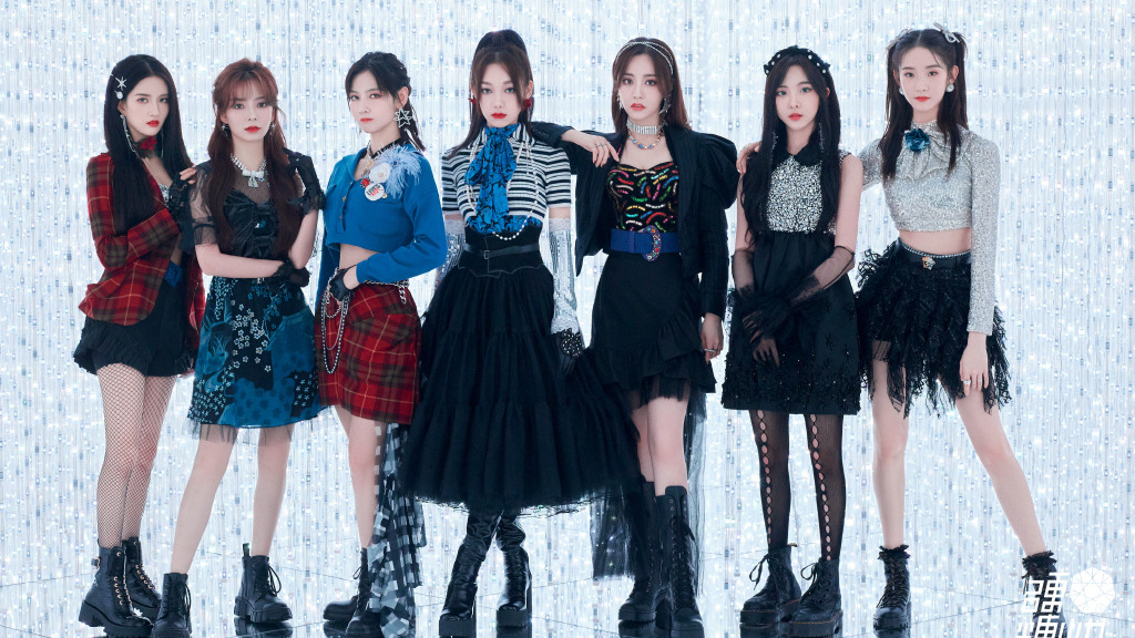 原创曝the9硬糖参加舞台疑为热巴李现当伴舞评论区成最大亮点