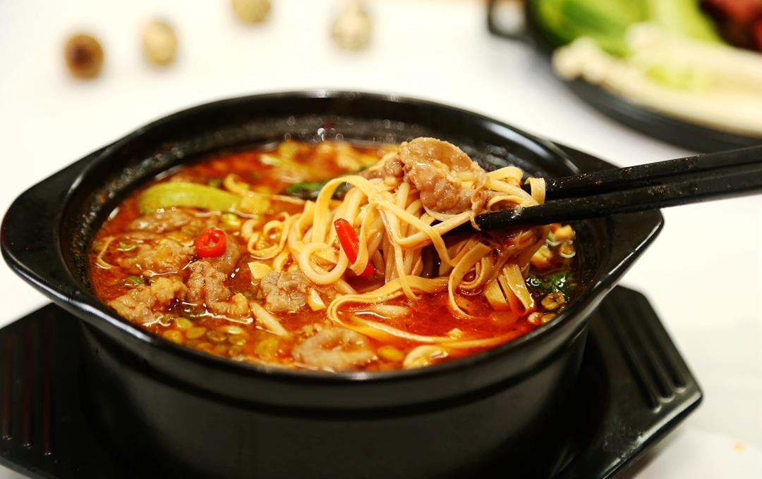 原创做砂锅米线加上这两样比外面店铺的好吃百倍