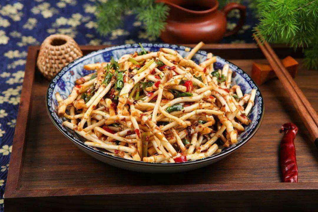 虎杖曾入侵多国臭名昭著,我国却大量种植,亩产超万元_植物_英国的