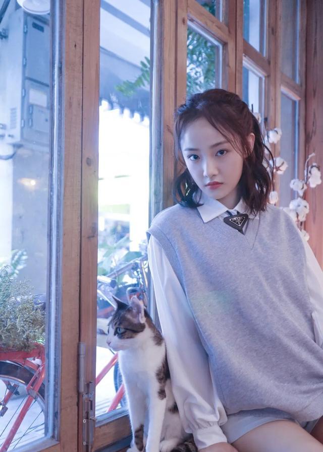 原创歆楠公主现代装扮也不容小觑领家女孩的长相多种风格轻松驾驭