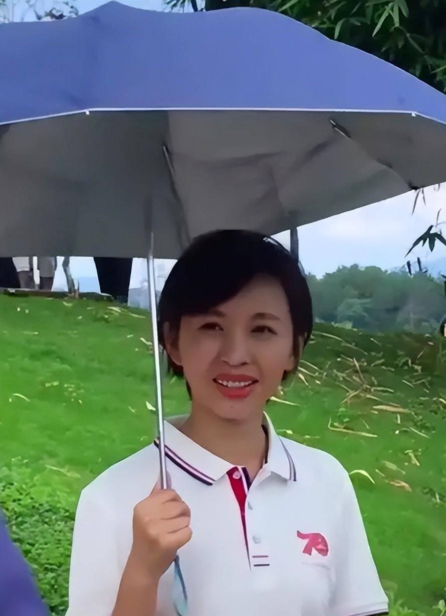 原创在几位至今尚未结婚的央视主持人中有五位有过简单的恋爱史一位曾
