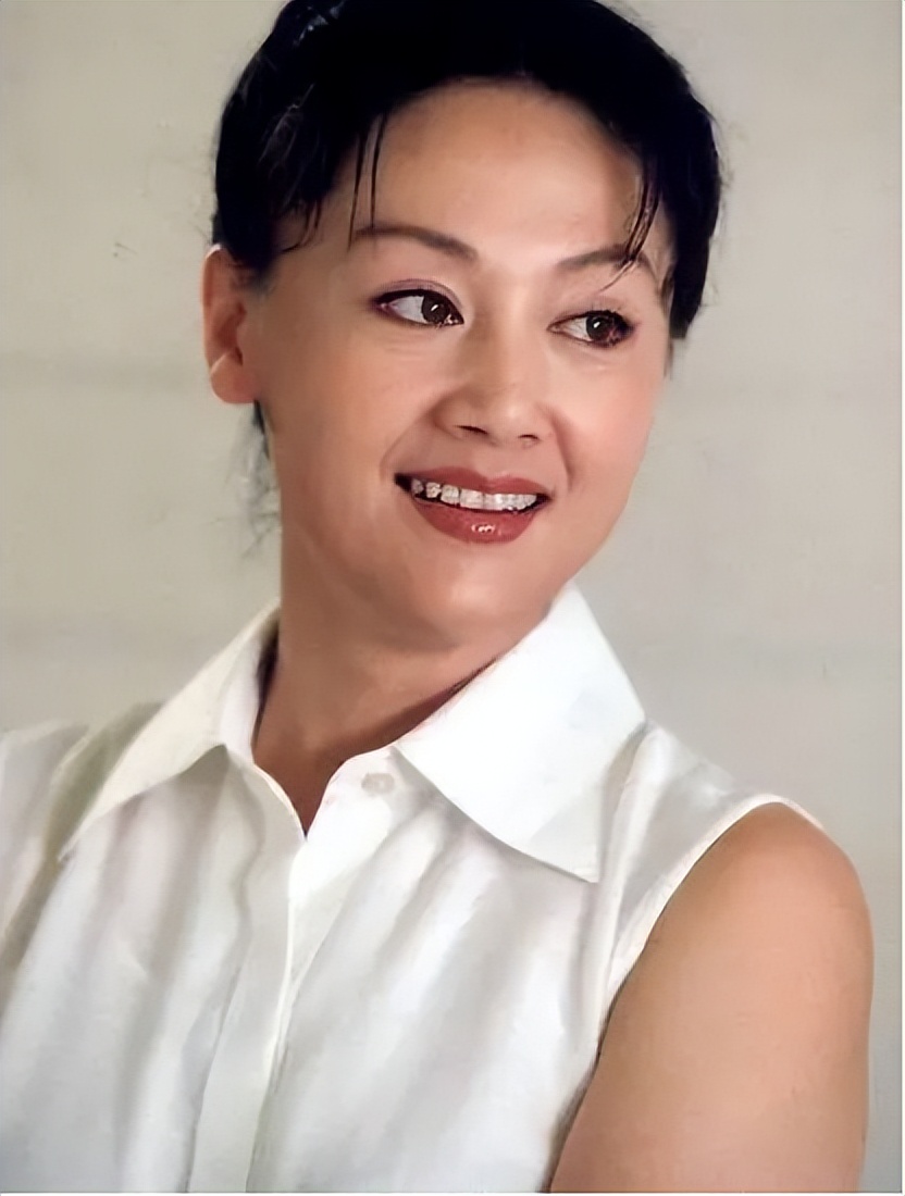 王姬:为自闭症儿子付出一生,如今女儿也要走她的老路吗?