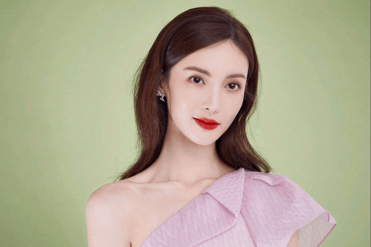 原创90后演技派女明星迪丽热巴仅排倒数第2谭松韵难进前5