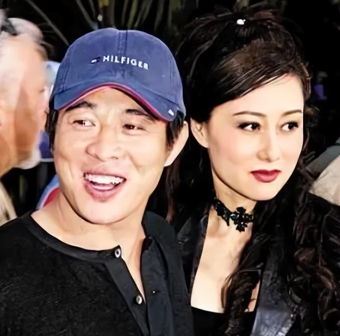 李连杰黄秋燕离婚32年:她再为人妻容光焕发,他演戏落疾一身暗伤