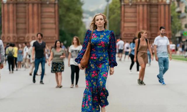 时尚宠儿再回归,她的「变态美」是我熬夜追剧的唯一动力!