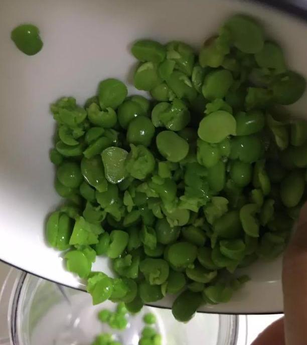 把它打成泥,有助于铁的吸收,利于防止缺铁性贫血6m_宝宝_豌豆_外衣