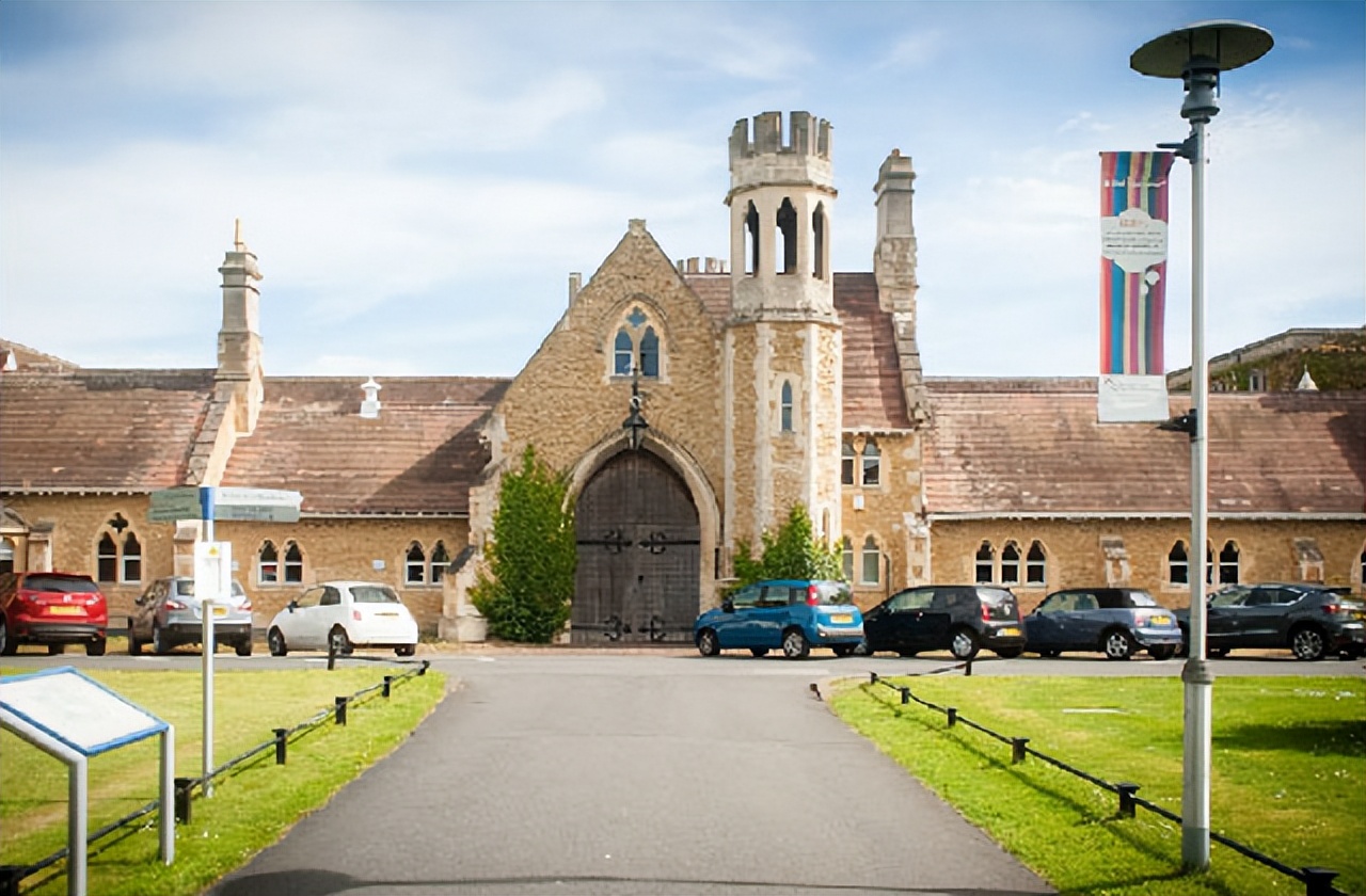 英国格鲁斯特大学mba被国内认可吗?_全球_项目名称_管理