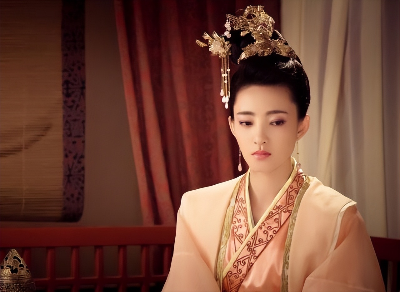 奇遇武侠奇麟异凤主角萧银龙名字起得好老婆娶三个