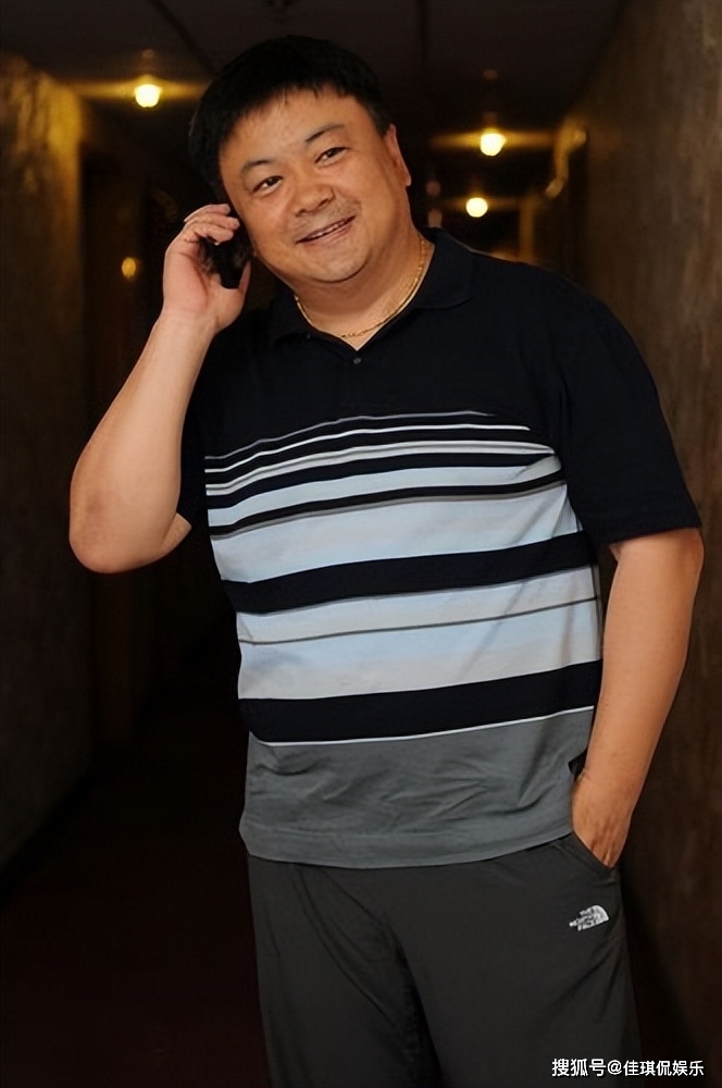 原创陈瑾三更半夜敲洪剑涛房门直言屋里闹鬼洪剑涛的反应着实搞笑