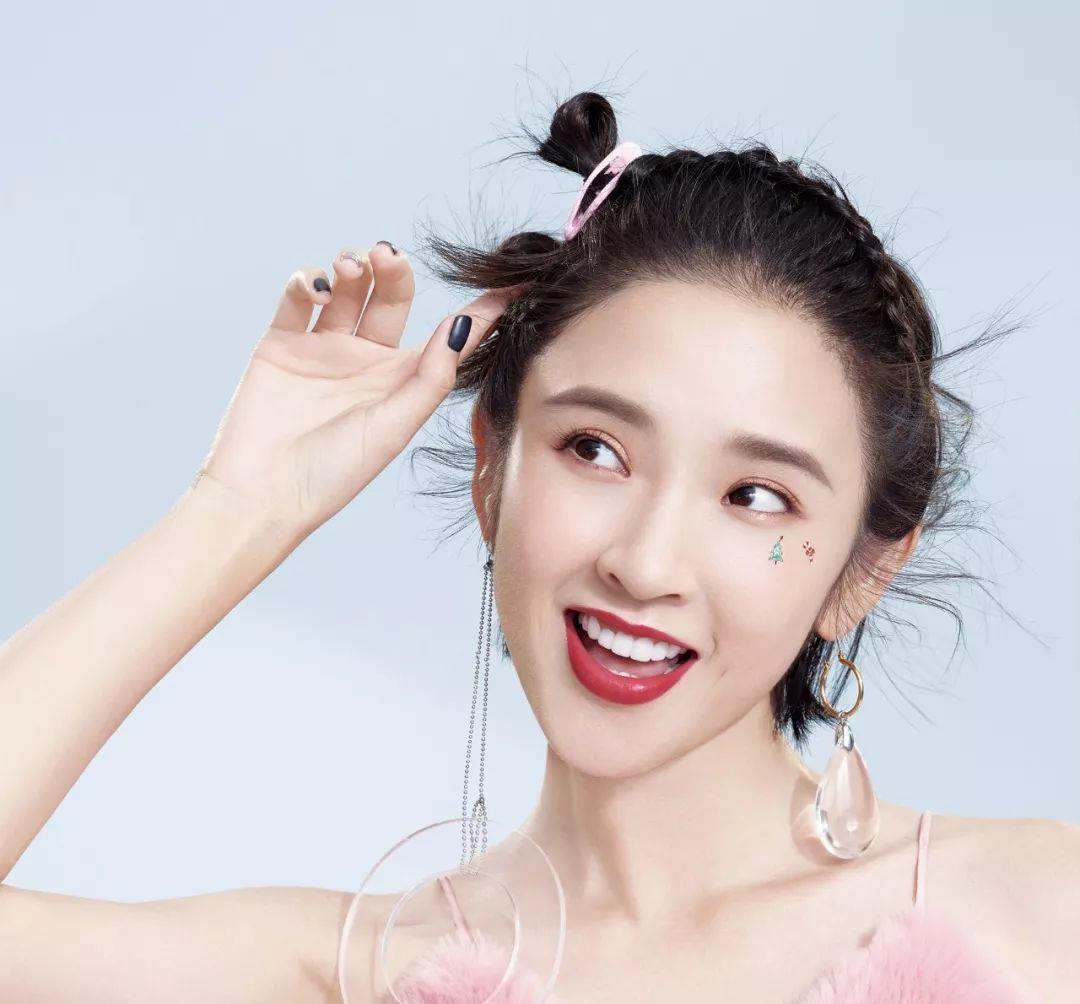 "巴蜀之地"出美人,这10位川妹子女明星,个个国色天香貌美如花_戚薇