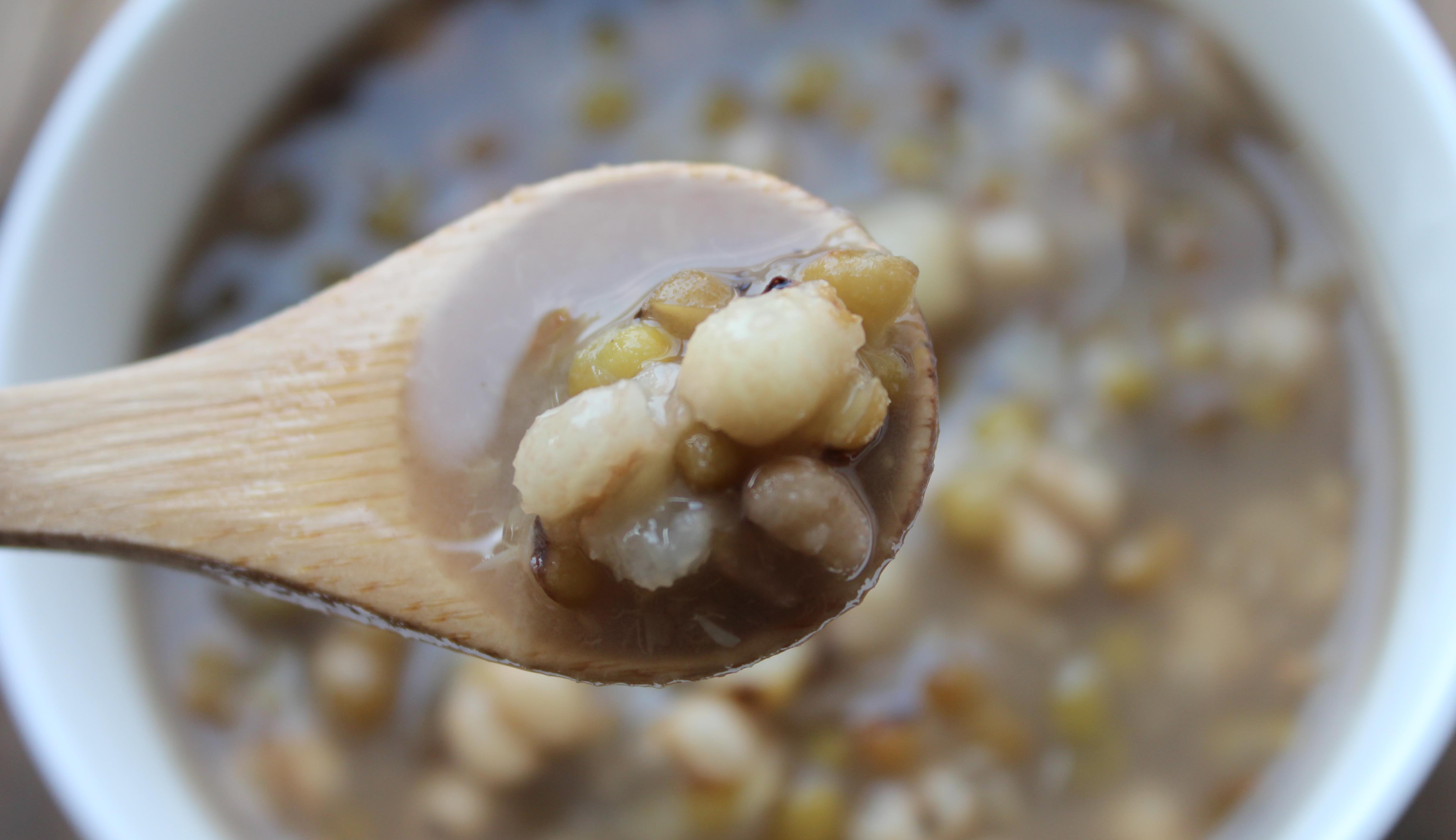 绿豆薏米粥,不仅好吃美味,还有去火祛湿的功效