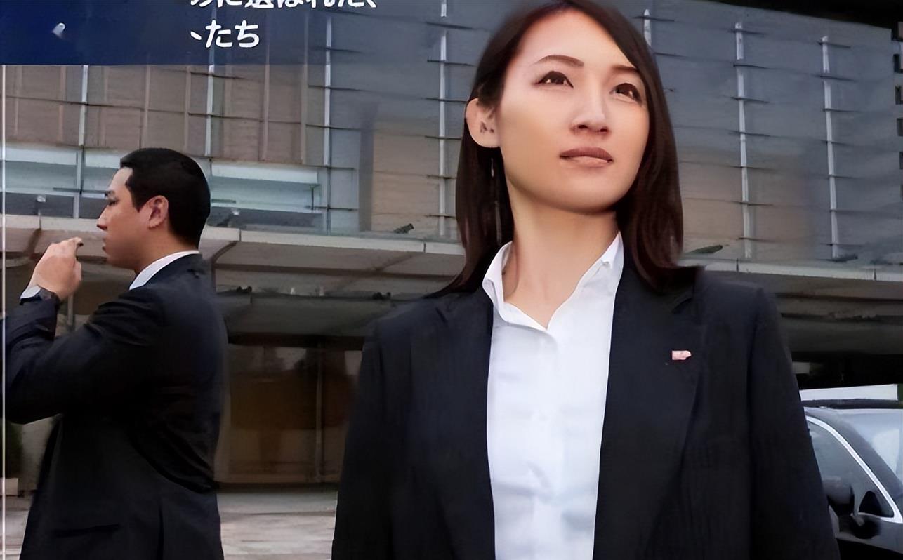 原创日本第一美女保镖石田萌美为何保护不了安倍