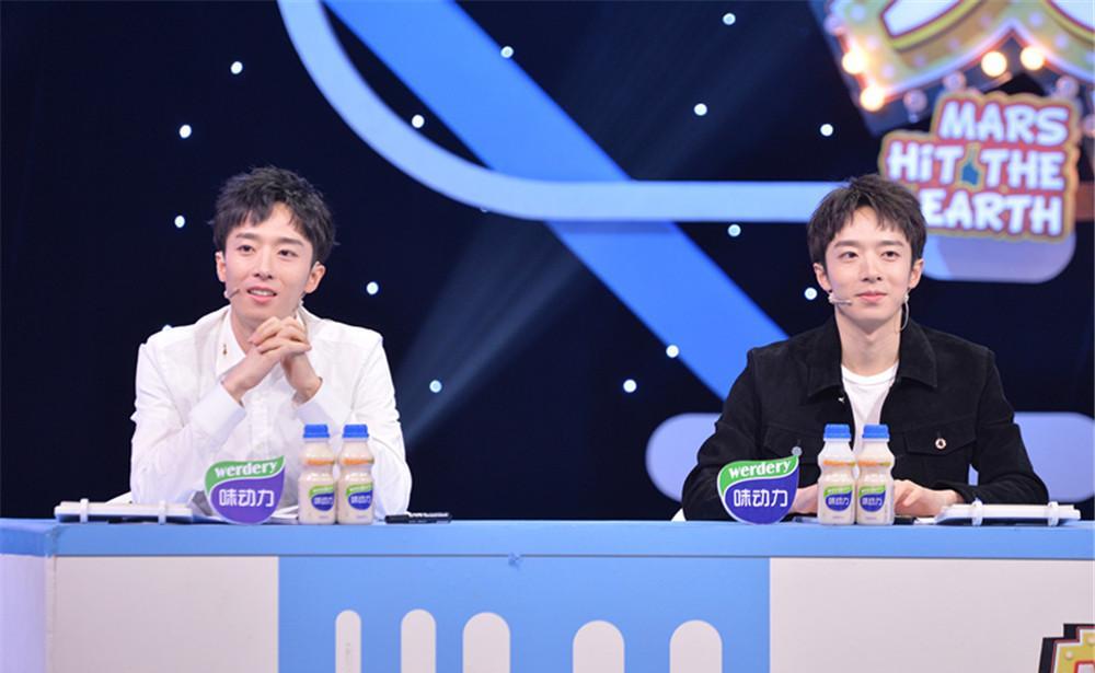 6岁神童挑战北大高材生,算题的速度,令全场震惊_梁硕_苑氏_兄弟