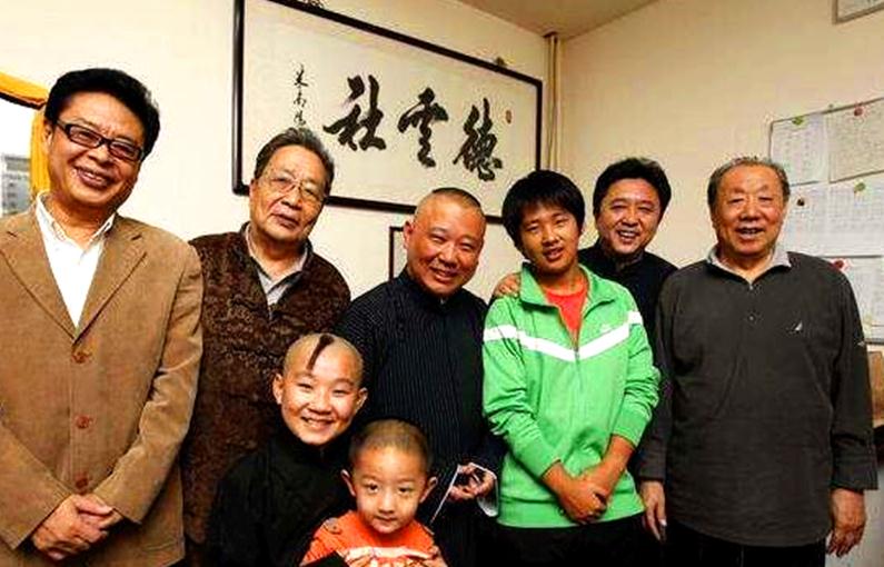 于谦二胎儿子照片曝光,马术比赛第四名?