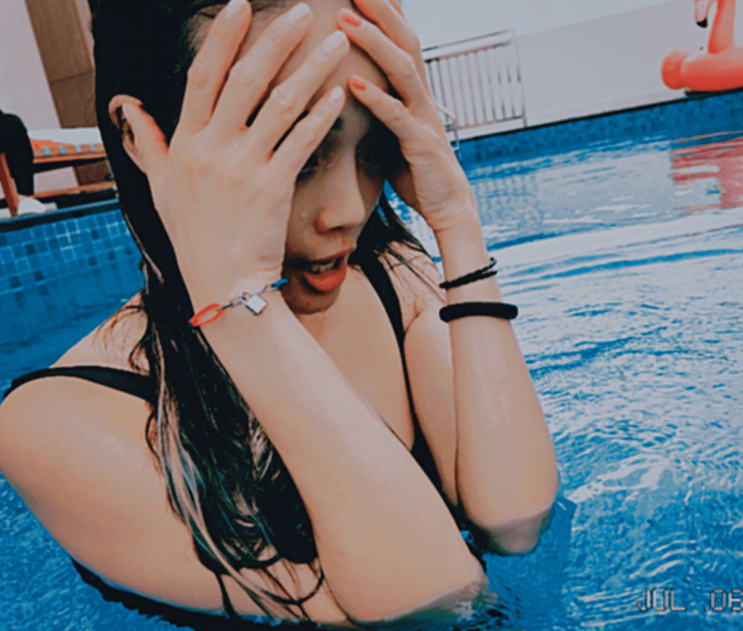 比基尼美女泳装香港图片