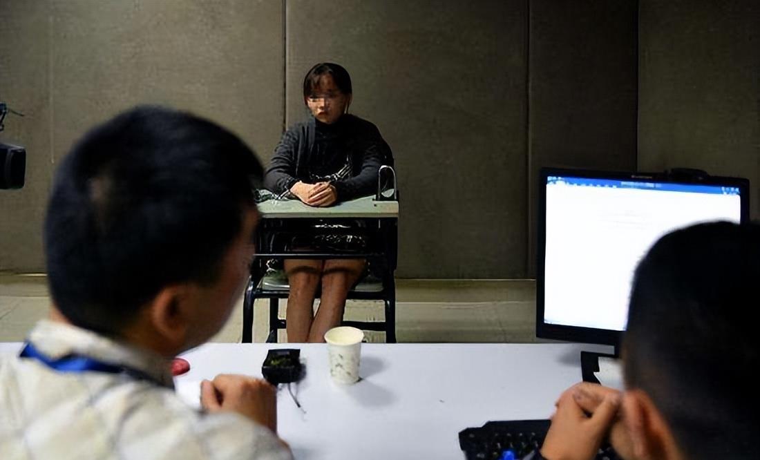 审讯1998年,经过天津市静海区人民法院判决,孙亚宇协助刘珊珊杀死舍友