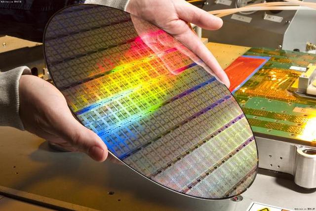 原创             芯片业好消息，中企宣布3nm芯片完成测试开发，这意味着什么？