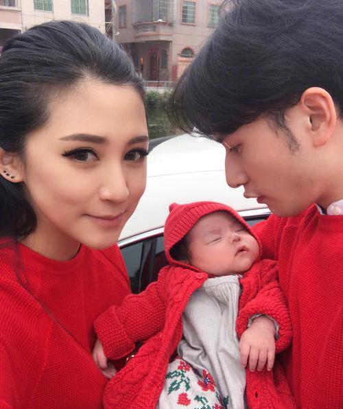 原创刘洲成现女友日常照曝光看到怼脸拍后网友纷纷劝快跑