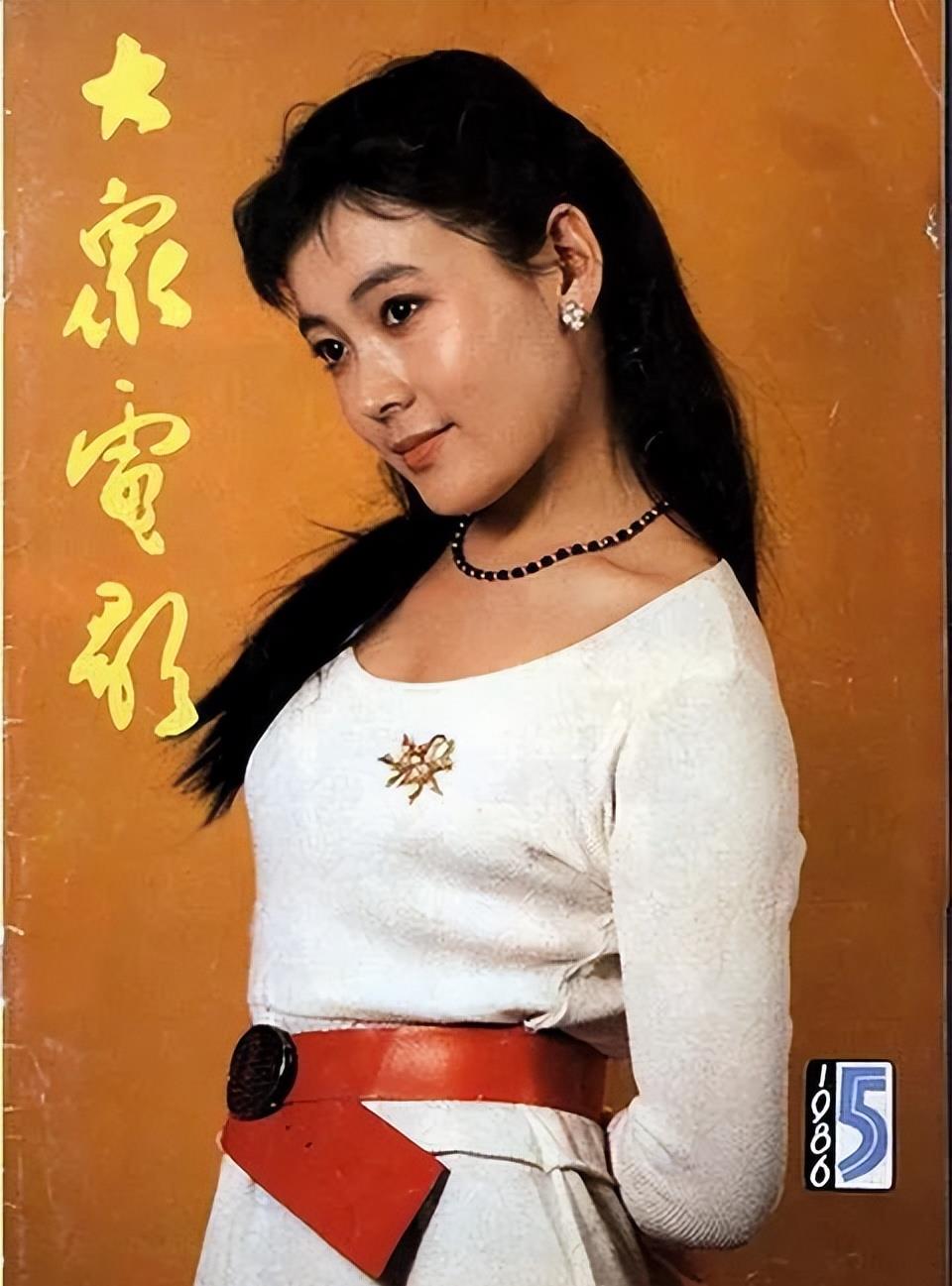 1986年第10期:张小敏1986年第11期:林芳兵1986年