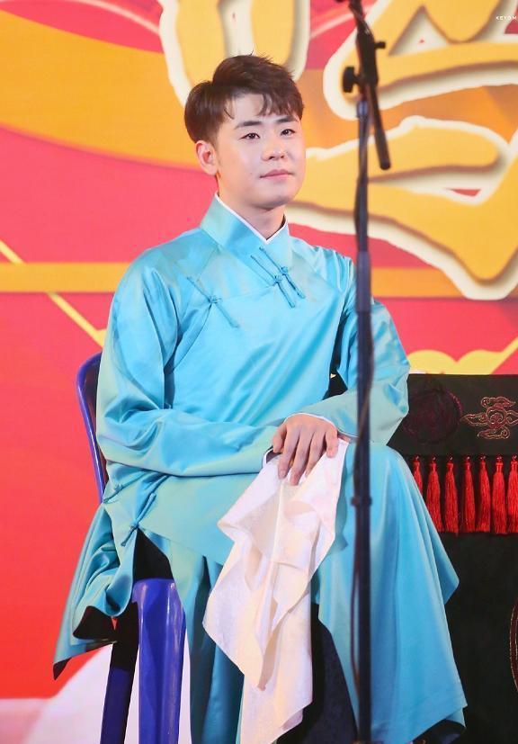 刚被通报停工反省3天,张云雷就高调复工举办相声专场了_演出_郭德纲