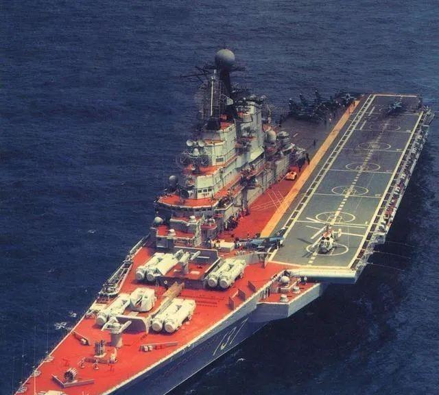 作为诸多航母建造方案中设计最为均衡的1153型航空母舰,苏联海军与之