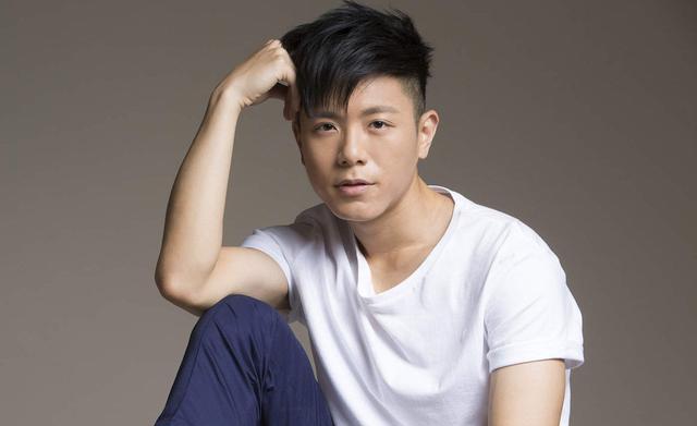 《好声音》学员,谁料"手下败将"却成为他的导师_韦礼安_李荣浩_歌曲