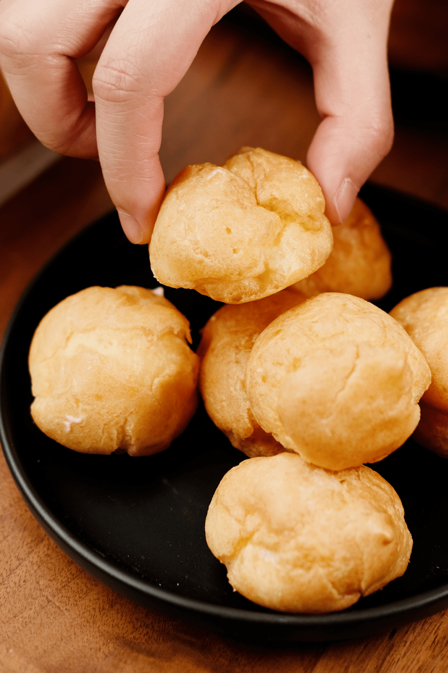 彭记口口香|@所有人「咸口软泡芙」来了!霸屏全网!一口流心暴击!