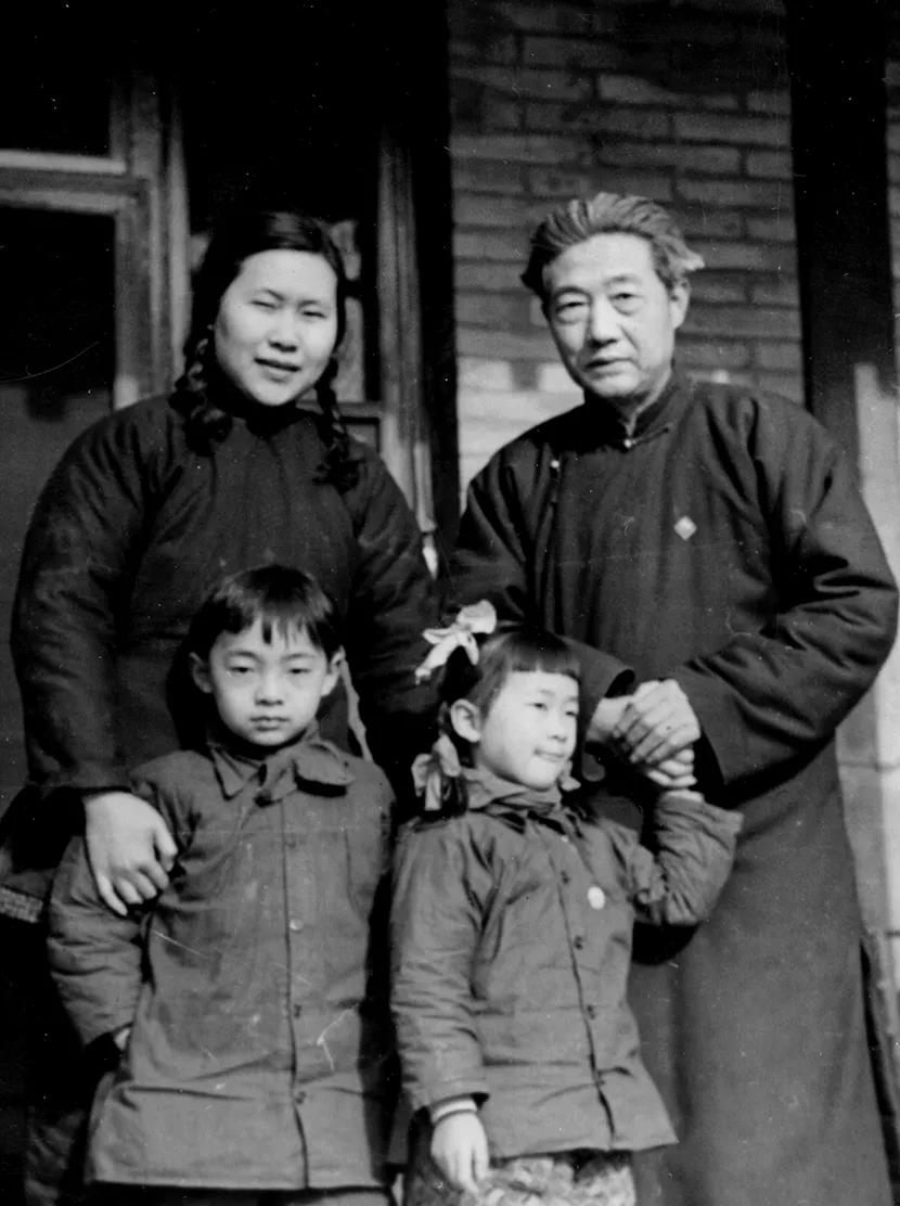 徐悲鸿前妻蒋碧薇:为爱抛夫弃子,为财逼死前夫,晚年孤苦无依_查家