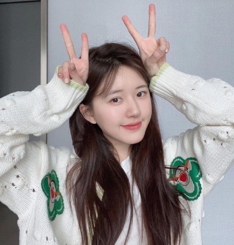 图片来源:ig@zhaolusi_rosyzhao,微博@赵露思《星汉灿烂》赵露思金句