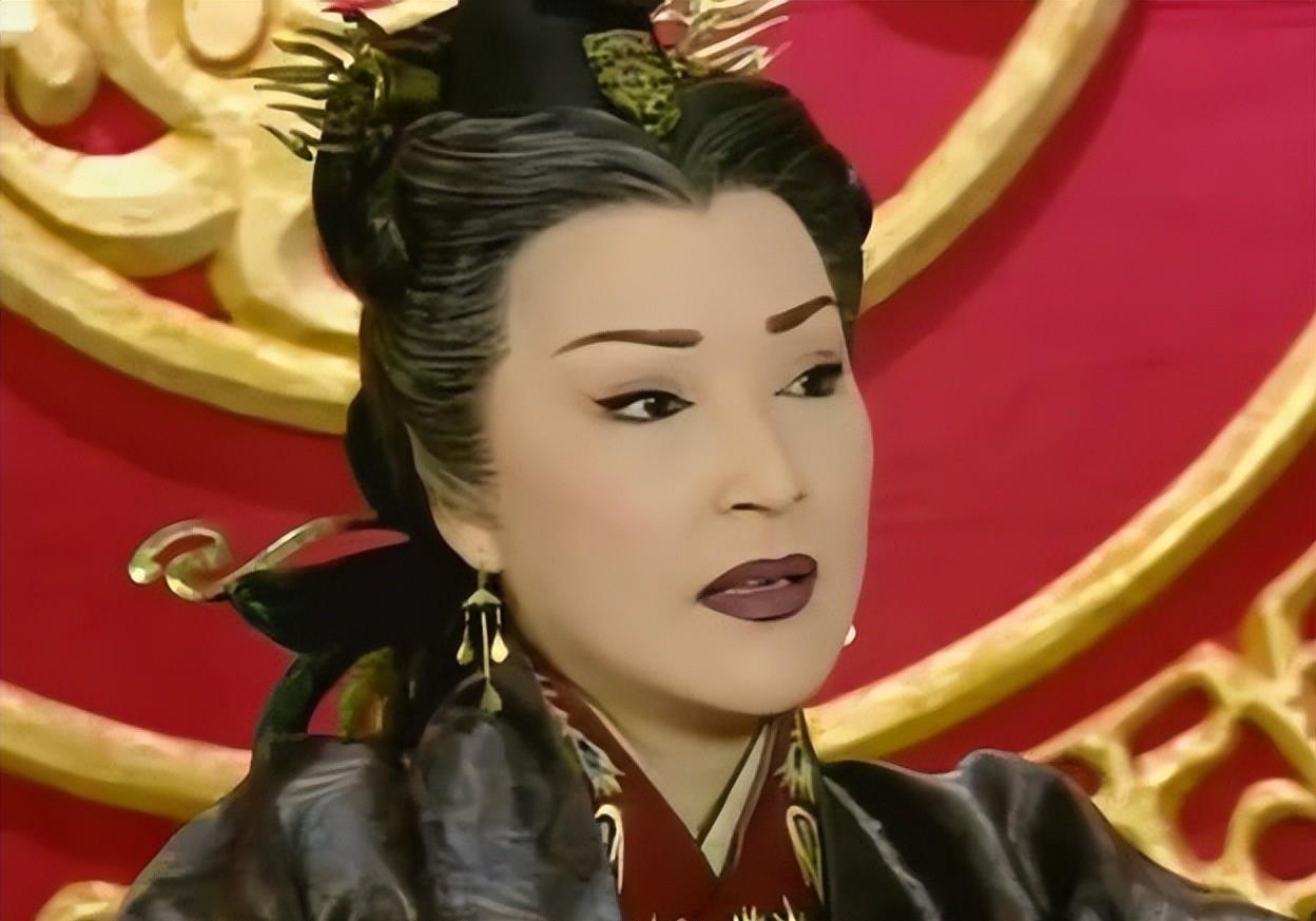 《怀玉公主》经过22年的播出,女主持人退出了圈,男主持人专注于直播