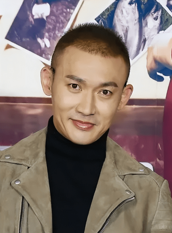 沈傲君与聂远分手16年,一个嫁乾隆后裔被宠成宝,一个二婚娶粉丝_女孩