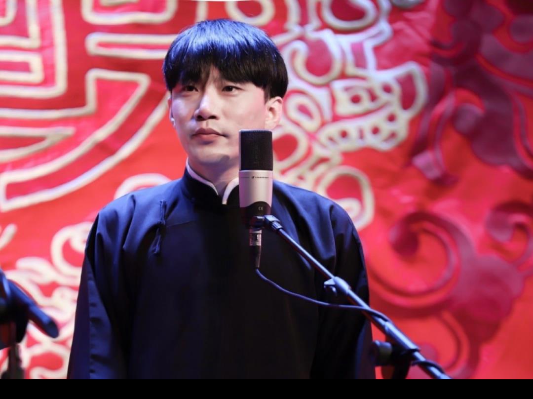 王鸥恋情曝光疑似德云社何九华两人微博互关深扒真实身份