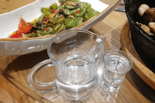男人年过50还应酬喝酒切记1喝2不喝早懂早受益