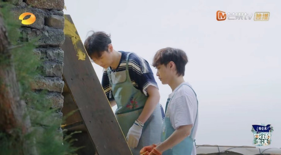 张艺兴李荣浩“不容易”组合再合体 容声冰箱打造“焕鲜”时刻-家电圈官网