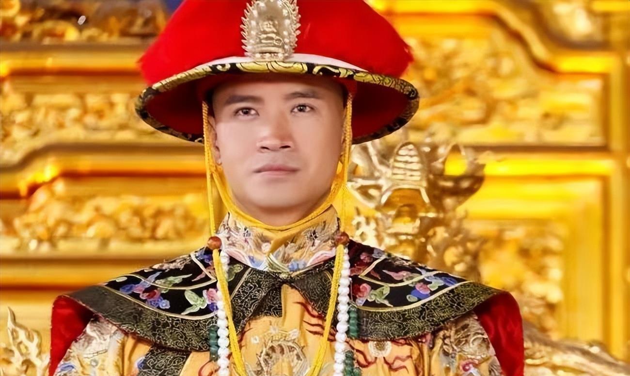 雍正在继位之初由于悲痛康熙,不能理政,全倚靠十三弟亲力亲为,所有