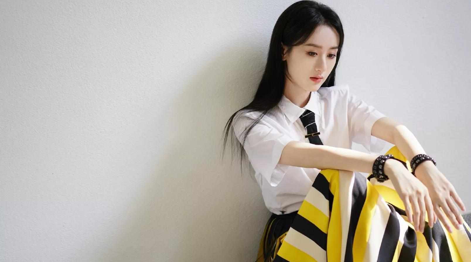 袁冰妍时尚写真图片,任何衣服都能彰显出自己的美_穿着_网友_因为