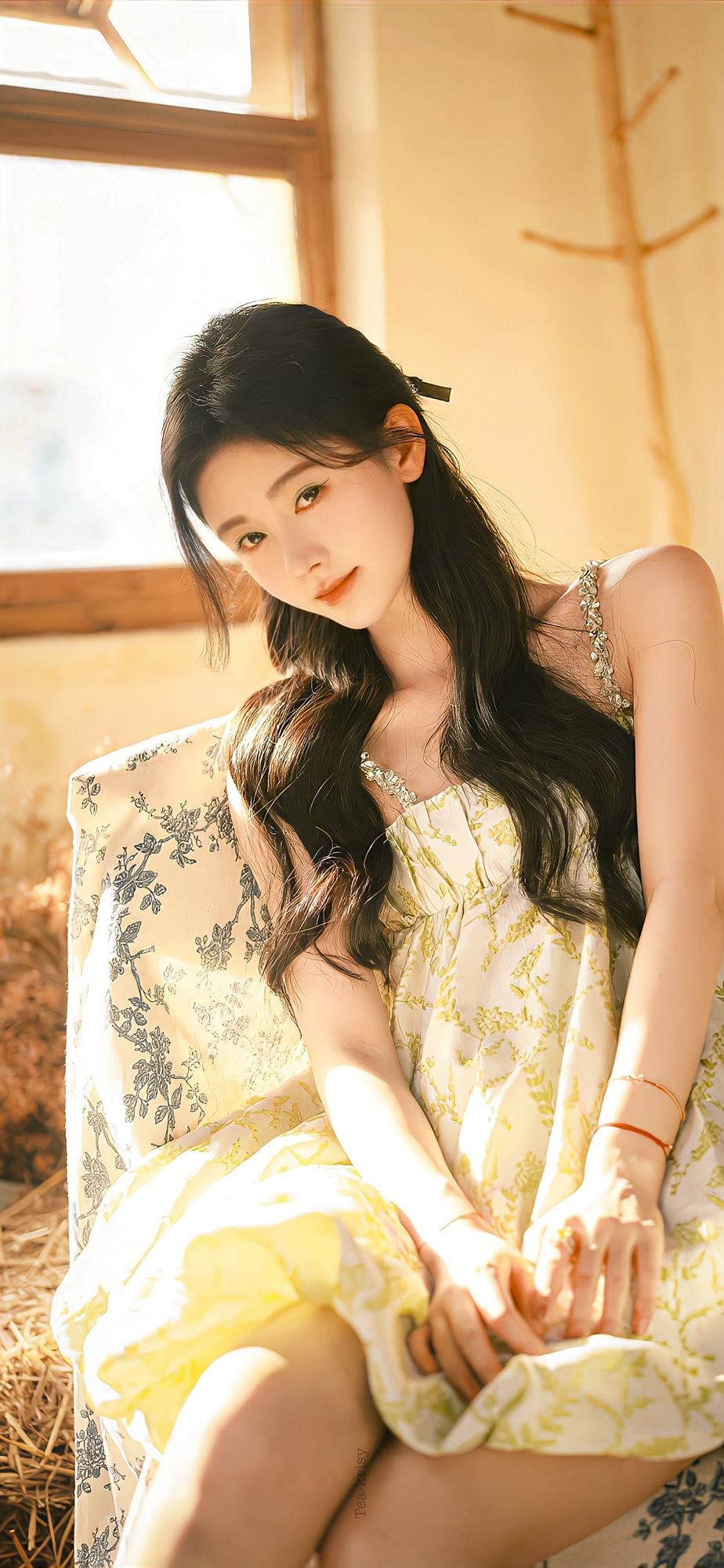 鞠婧祎吊带连衣裙性感写真