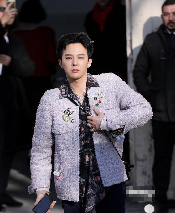 原创权志龙造型不走寻常路看秀穿女装不怕娘却还是不敌陈伟霆