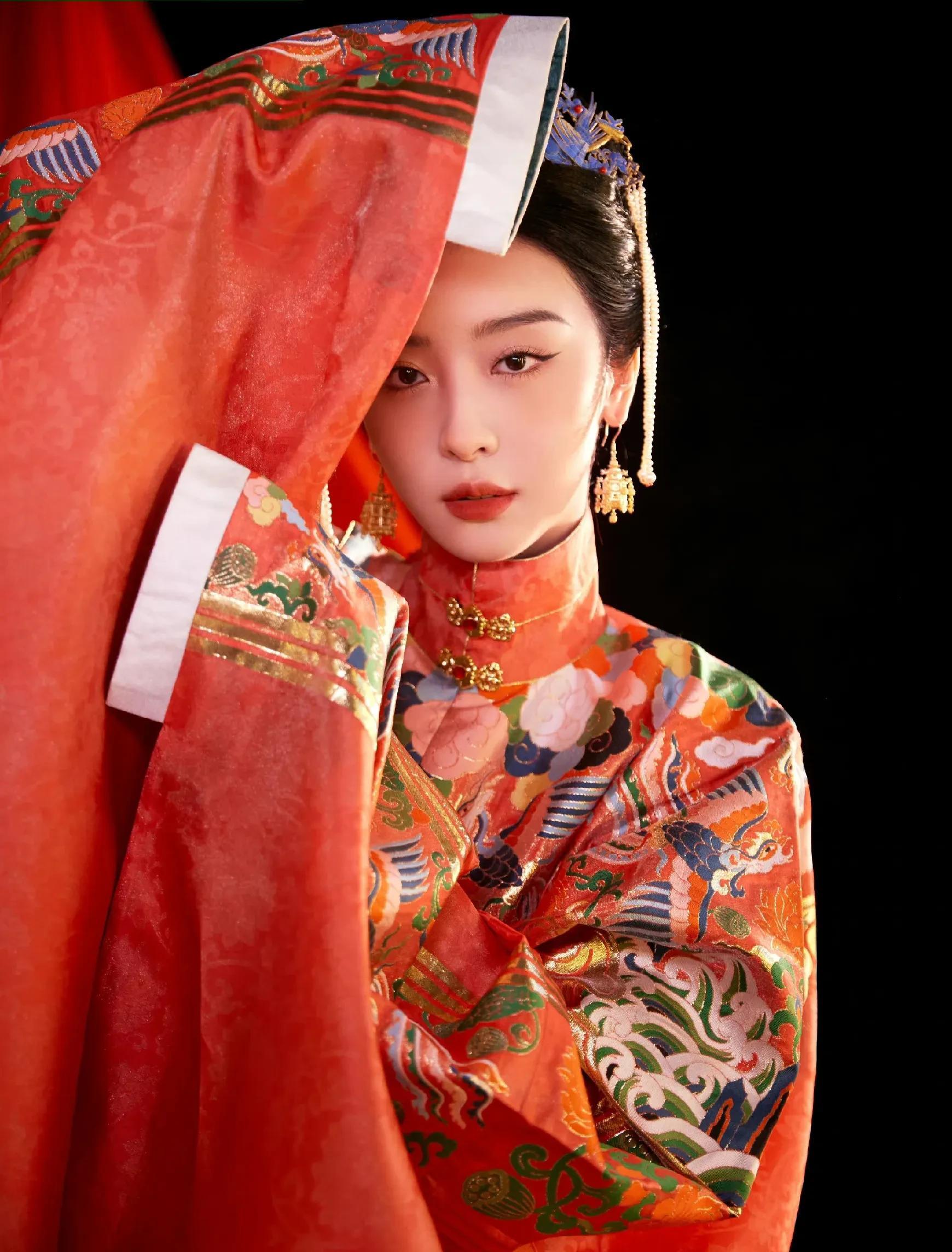 原创你好星期六赵小棠朱砂痣古风嫁衣端庄优雅灵动飘逸太美了