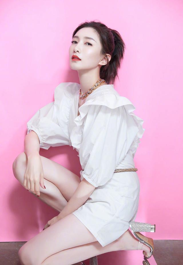 原创江疏影夏季最显瘦的穿搭方法微胖女生福音网友太会穿了