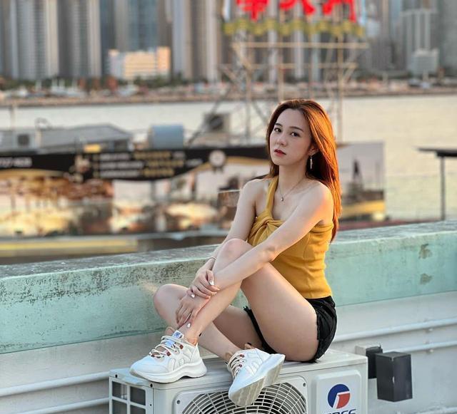 《爱回家》前成员梁茵哭穷:户头只剩个位数了_工作_网友_因为