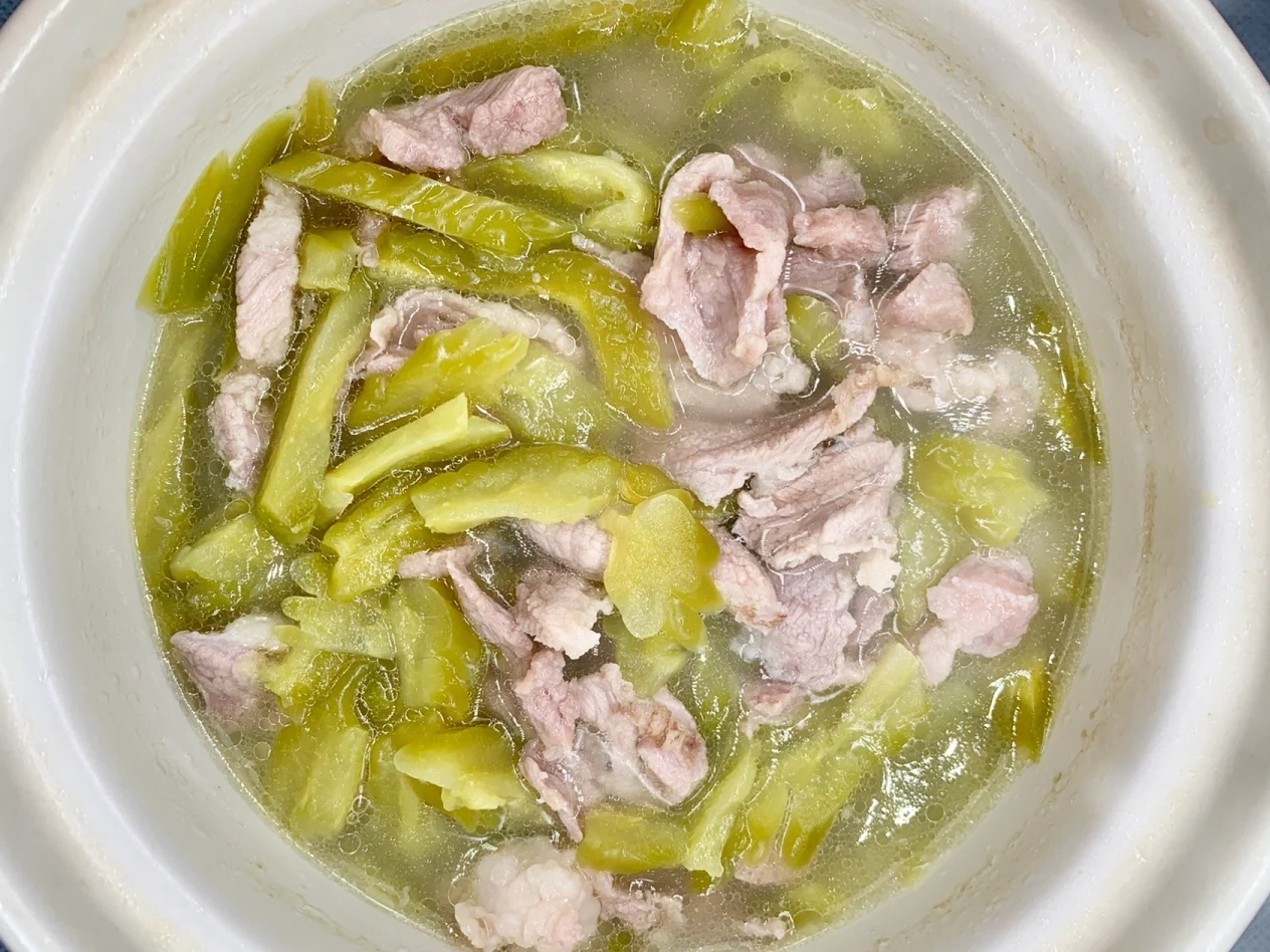 建议中老年人:入伏后多吃这5种高钾菜,天再热,腿脚有劲精神足_苦瓜