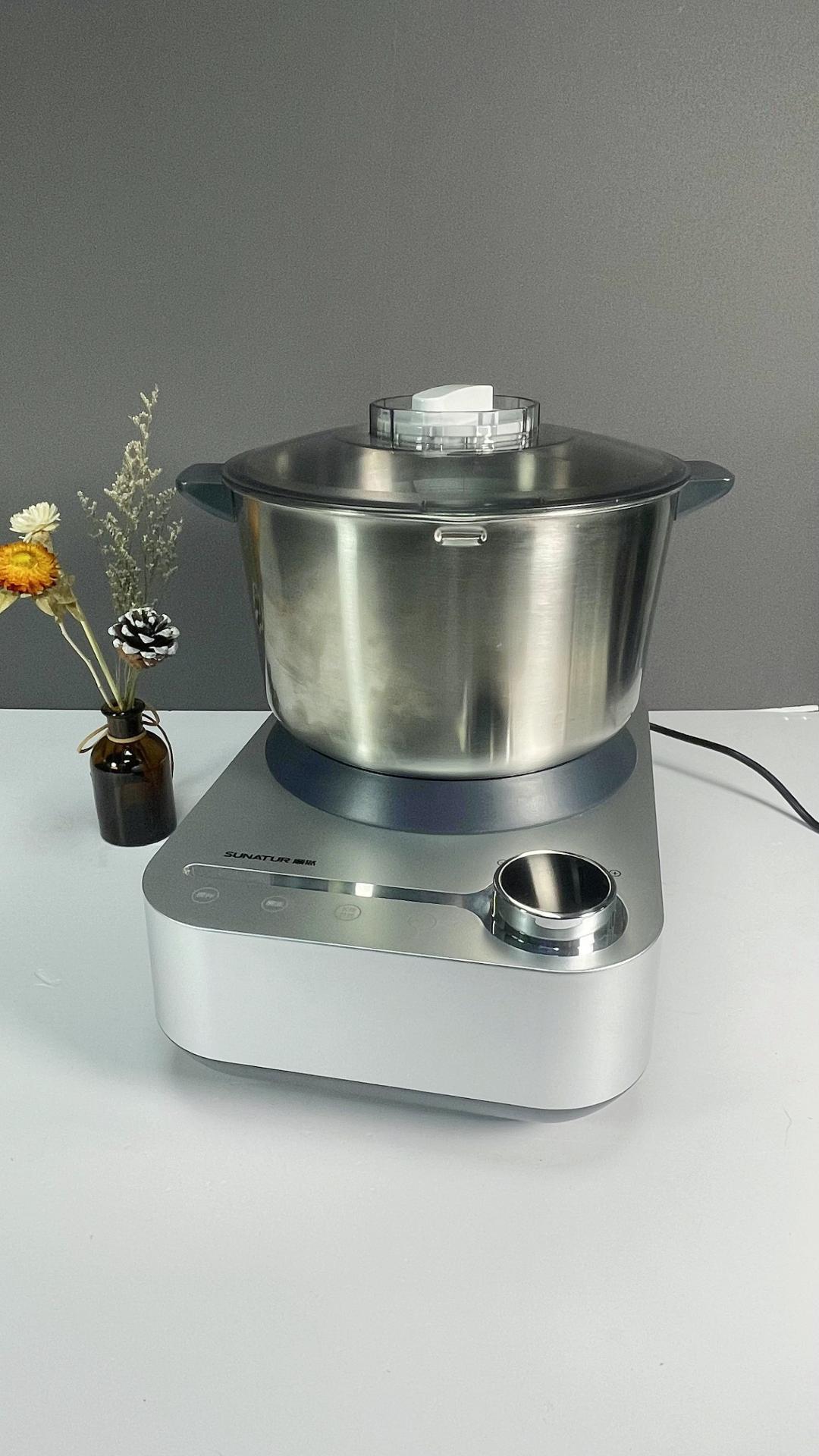 对于烘焙达人来说有一台合适的和面机很重要省时又省力