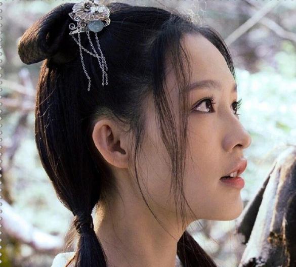 估计第六张很多人都猜不出这是李沁还是孙怡,只知道是个古装造型,只