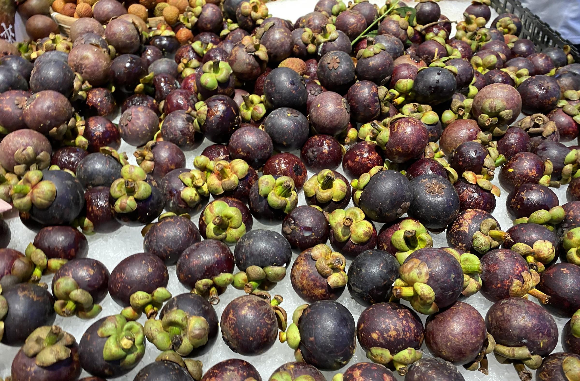 买山竹时专挑母的肉多核小汁水多牢记这3点一挑一个准