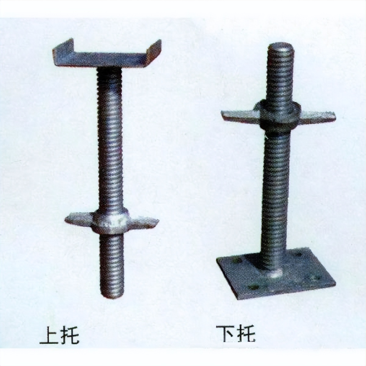 顶托和底托在施工的过程与钢管和脚手架配合使用,起到调节脚手架和管